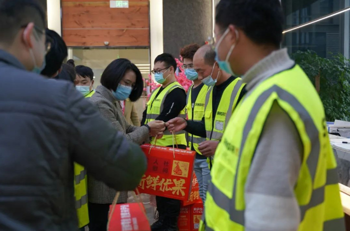  普陀區人社局領導一(yī)行莅臨上嘉集團